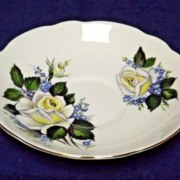 Regency English Bone China "Roses and Violets" Footed Tea Cup and Saucer - Picture 8 of 12